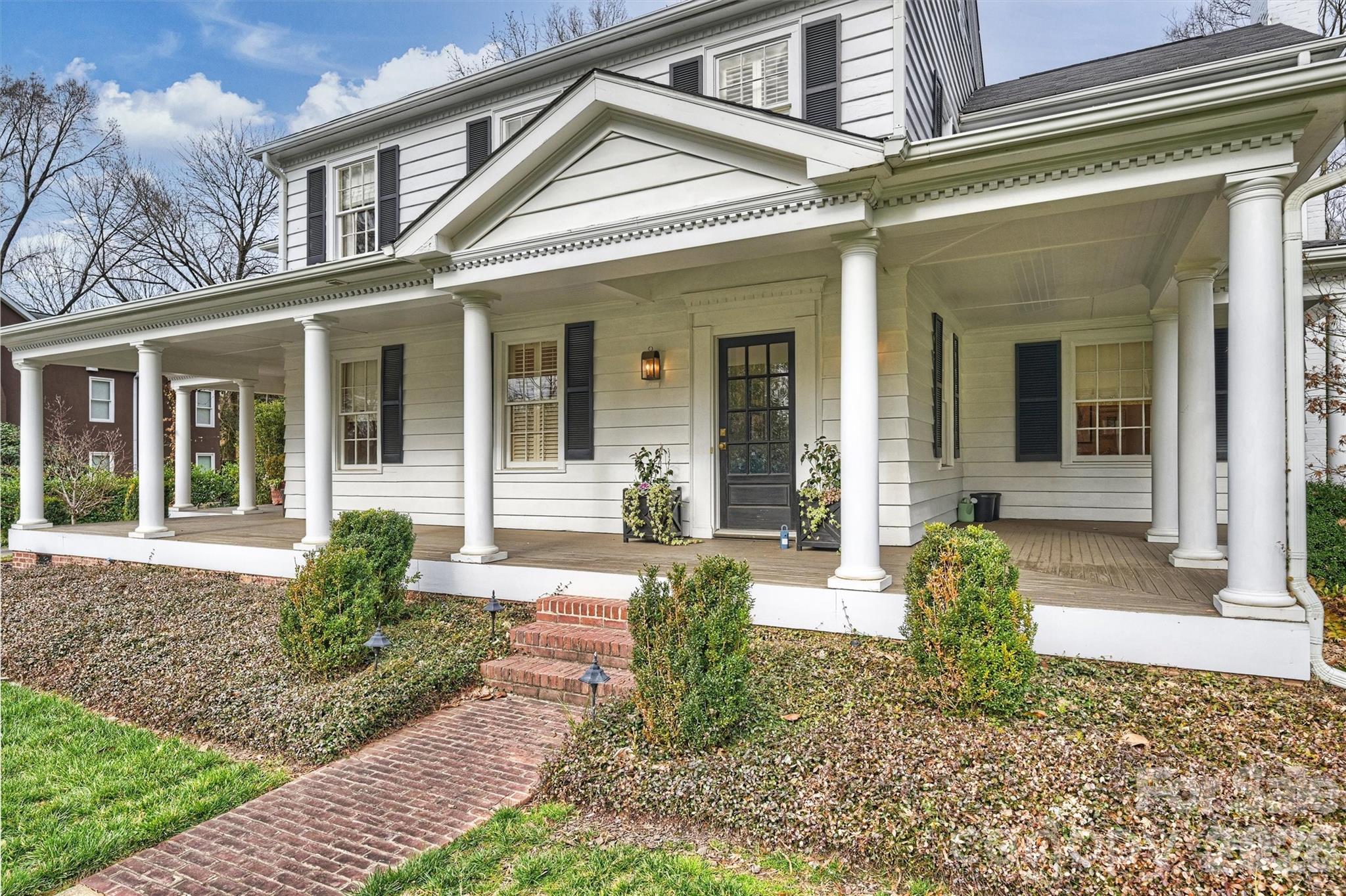 1942 S Wendover Road