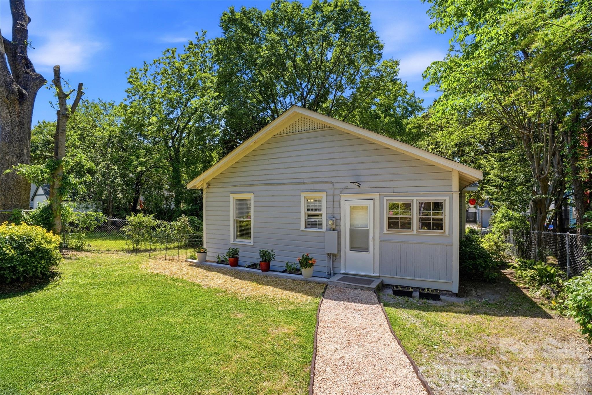 Villa Heights - Residential