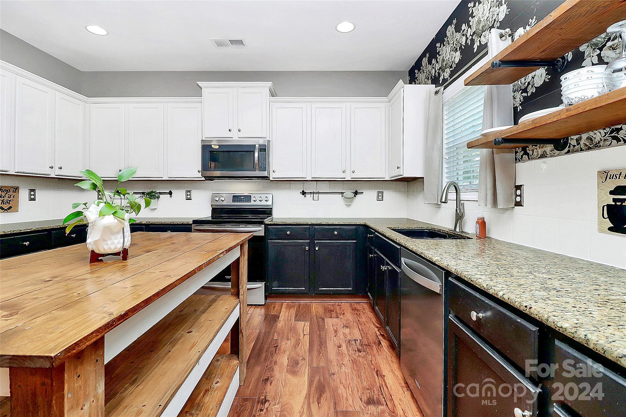 Moss Creek Village - Residential