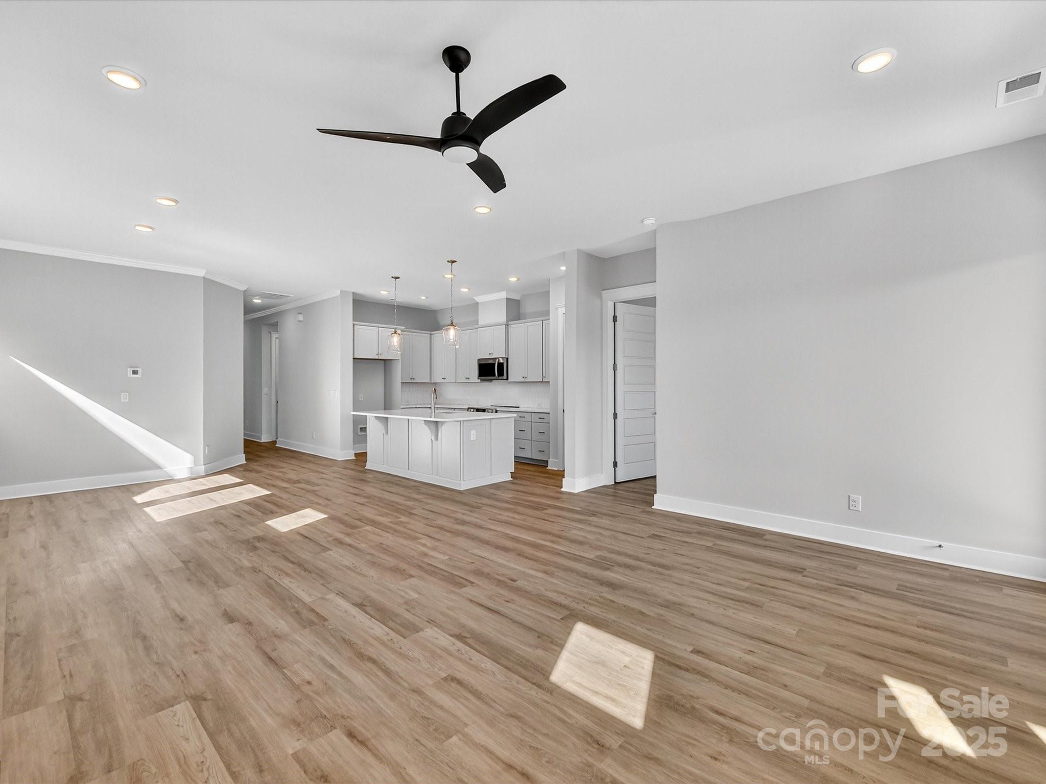 Encore At Streamside - Residential