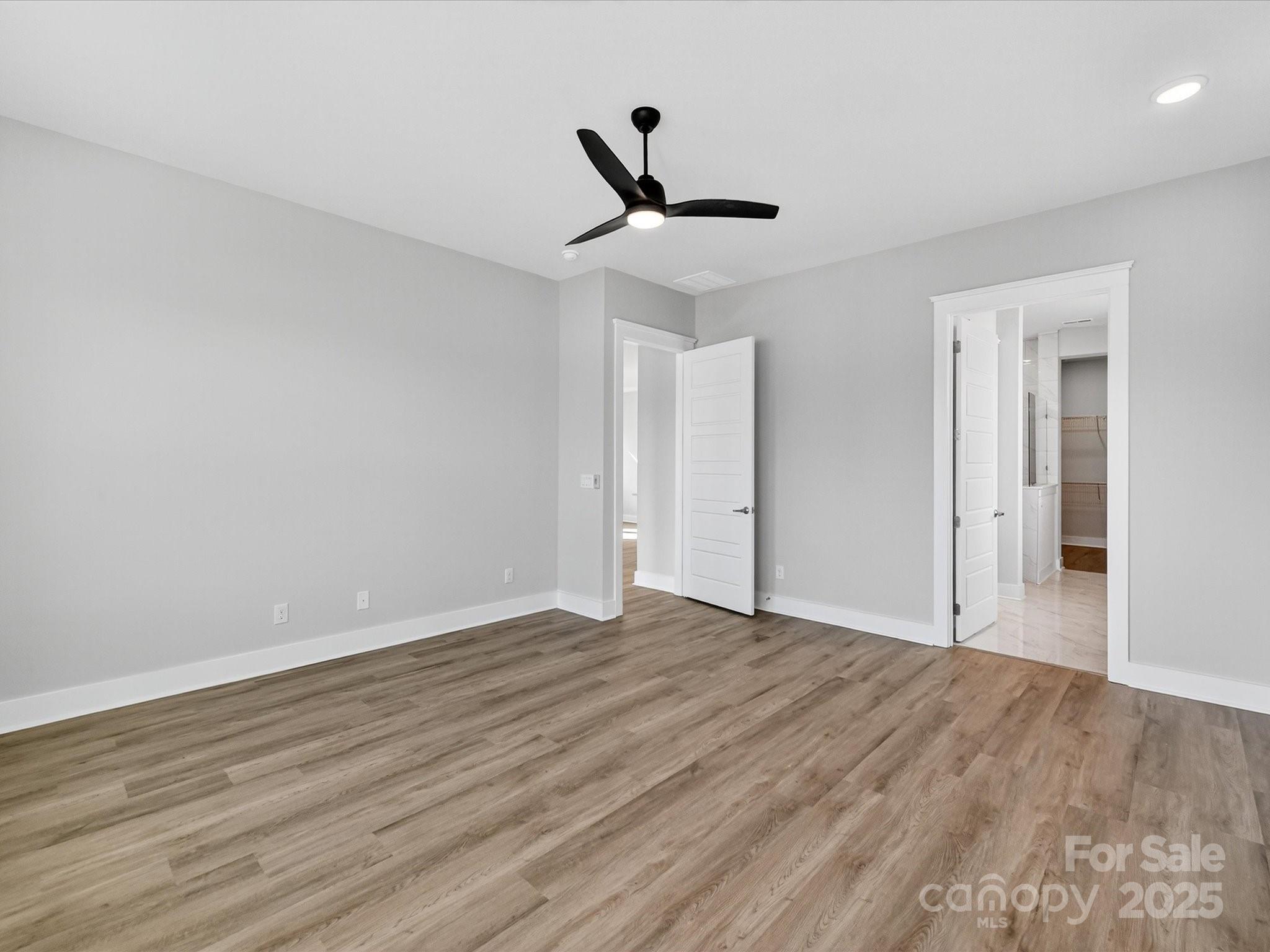 Encore At Streamside - Residential