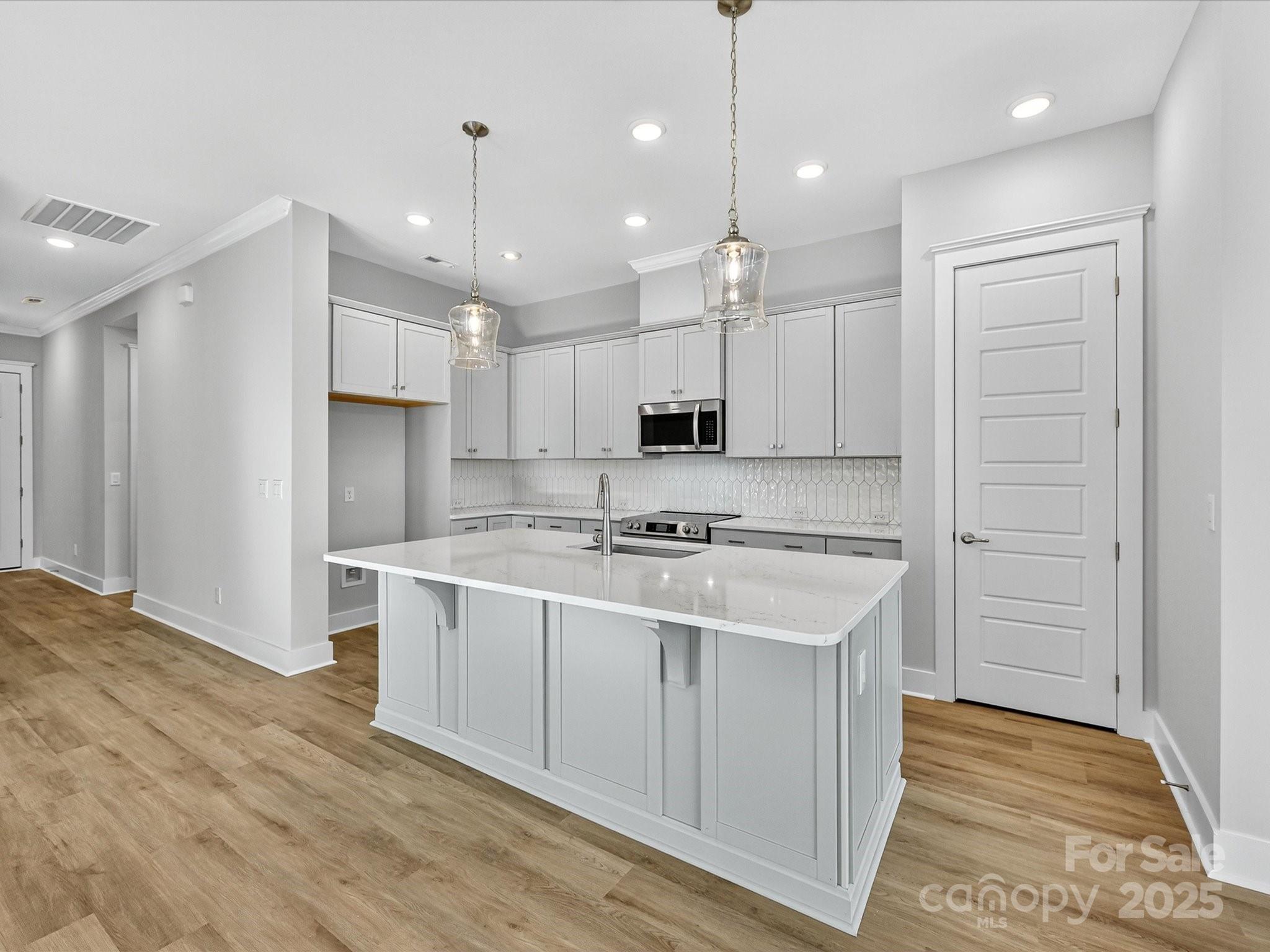 Encore At Streamside - Residential