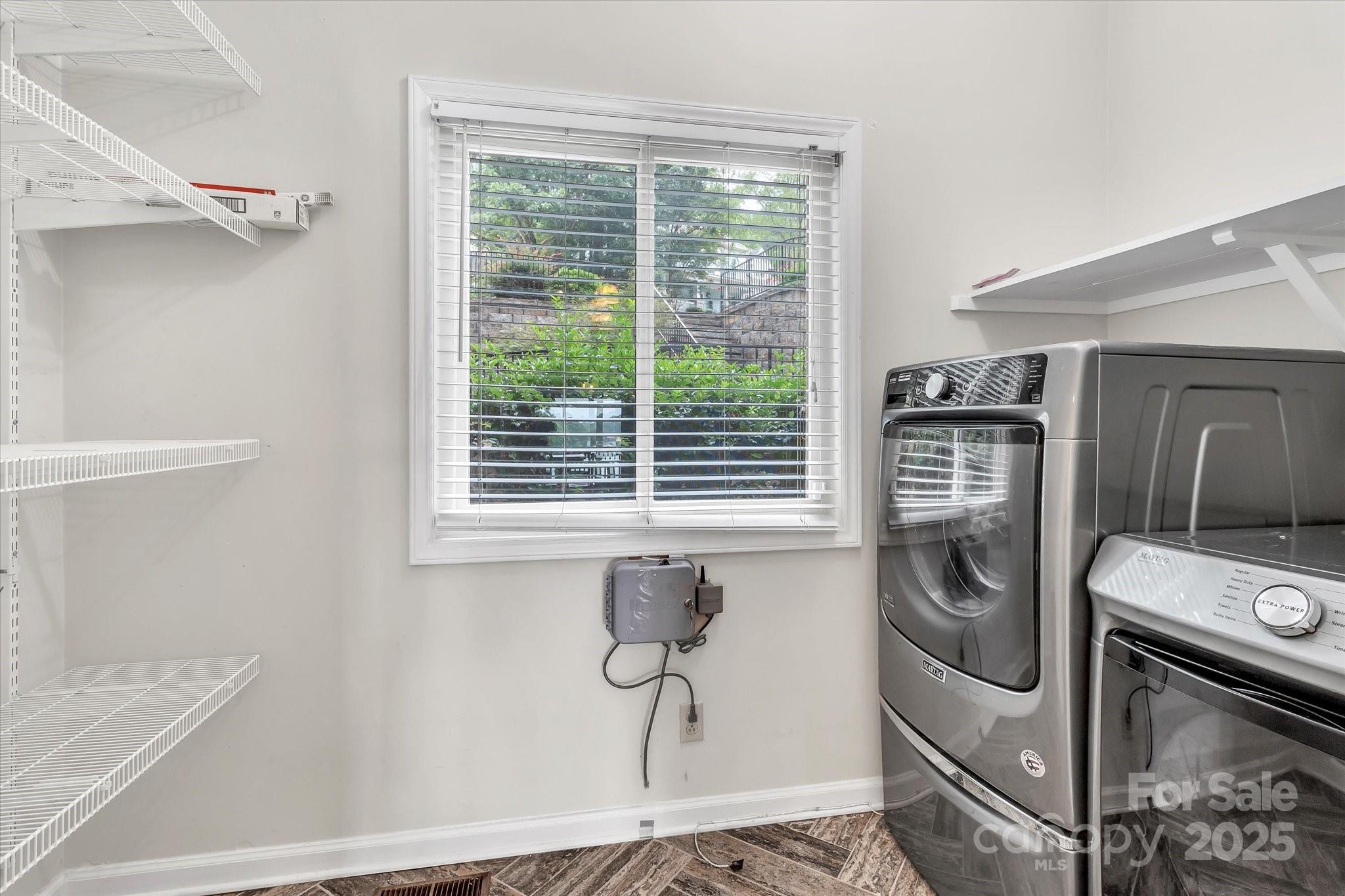 Tega Cay - Residential