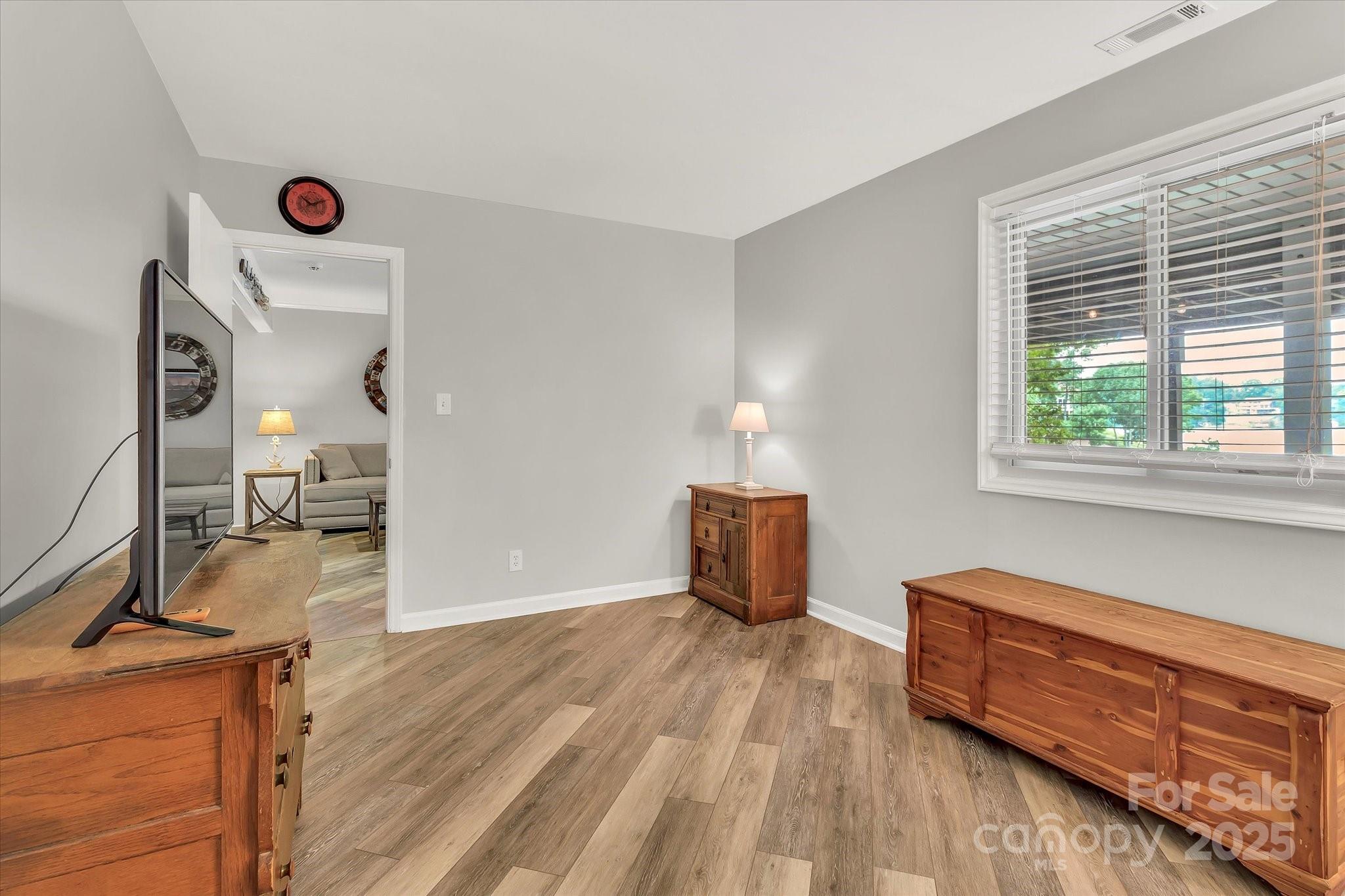 Tega Cay - Residential