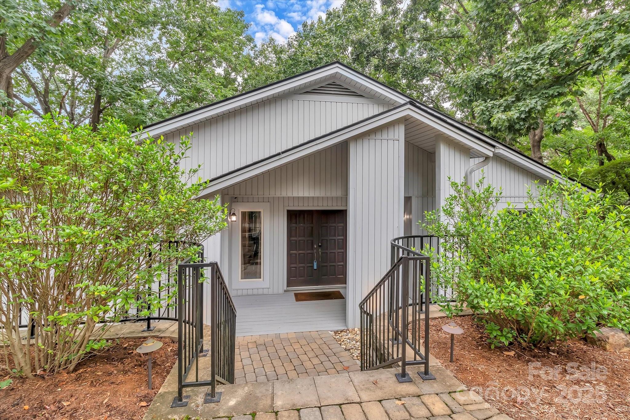 Tega Cay - Residential