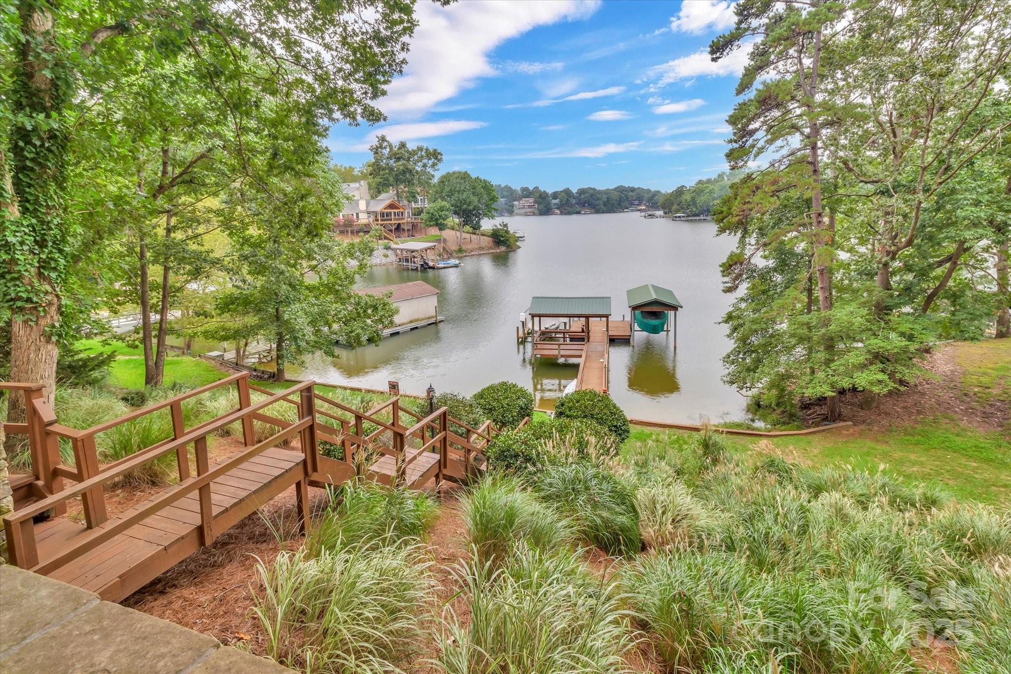 Tega Cay - Residential