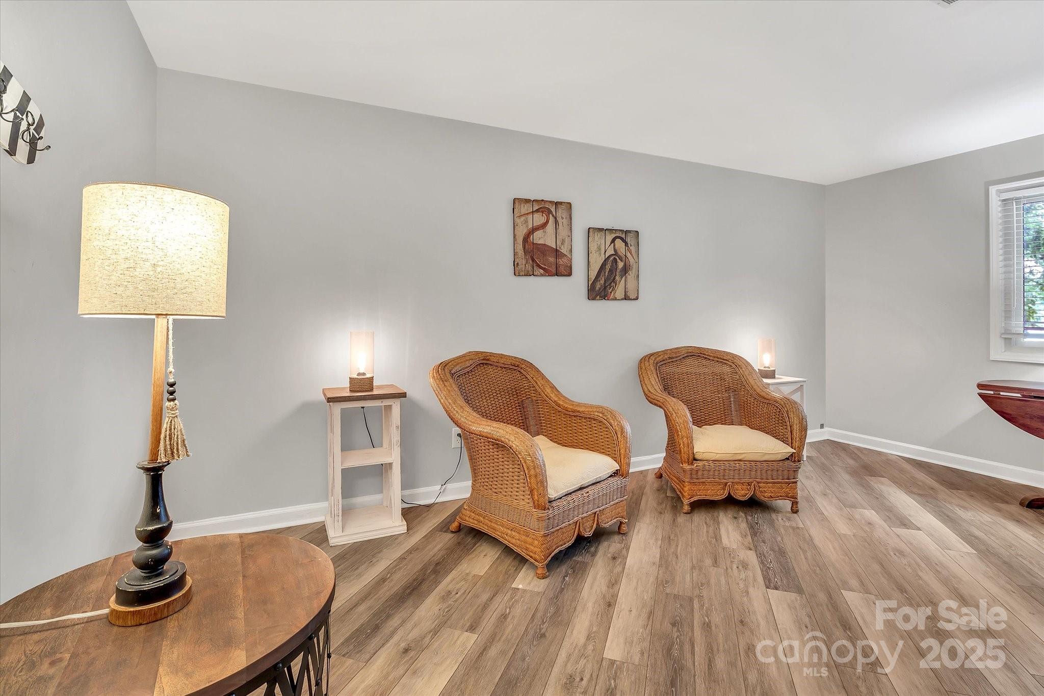 Tega Cay - Residential