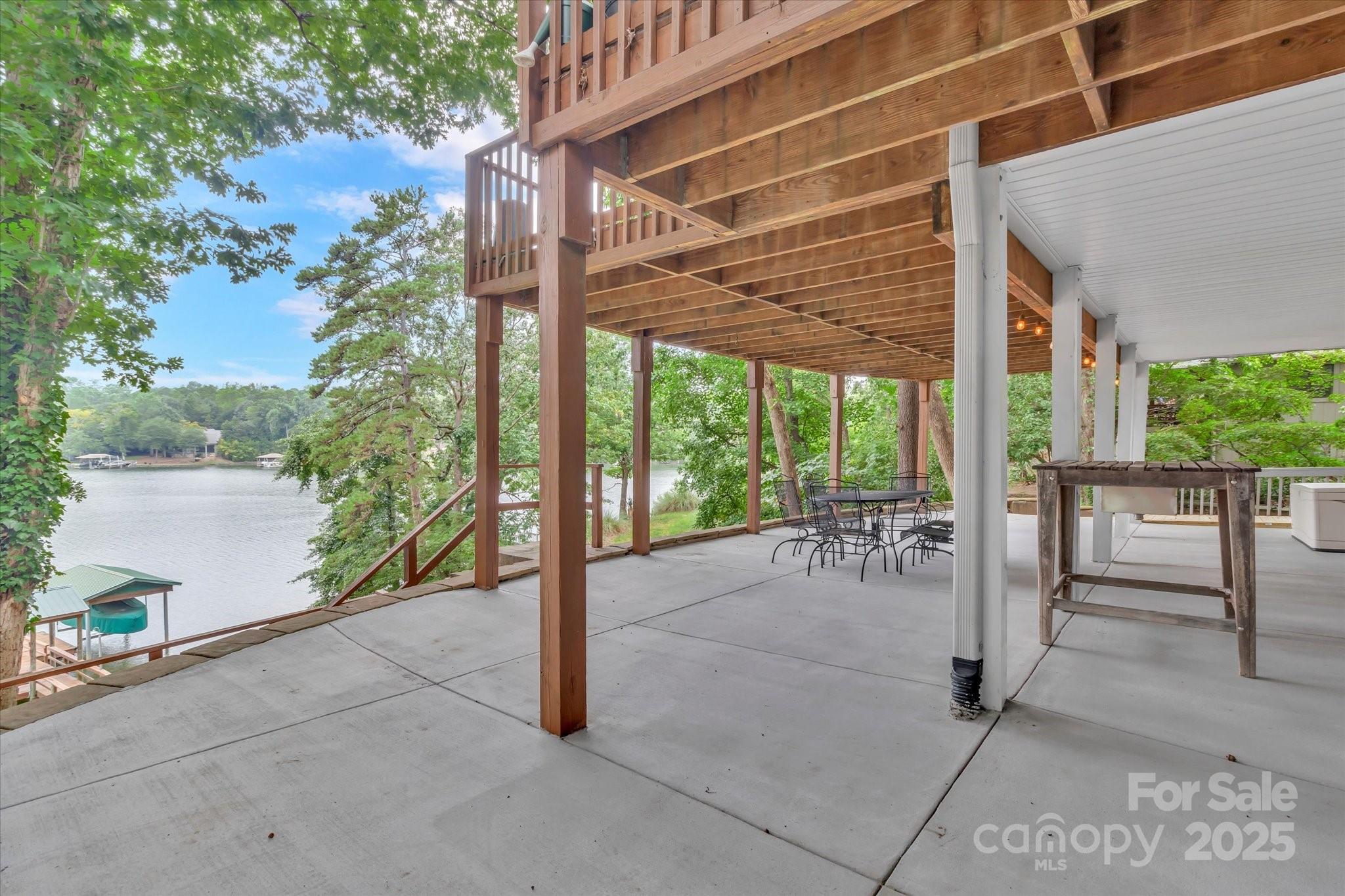 Tega Cay - Residential