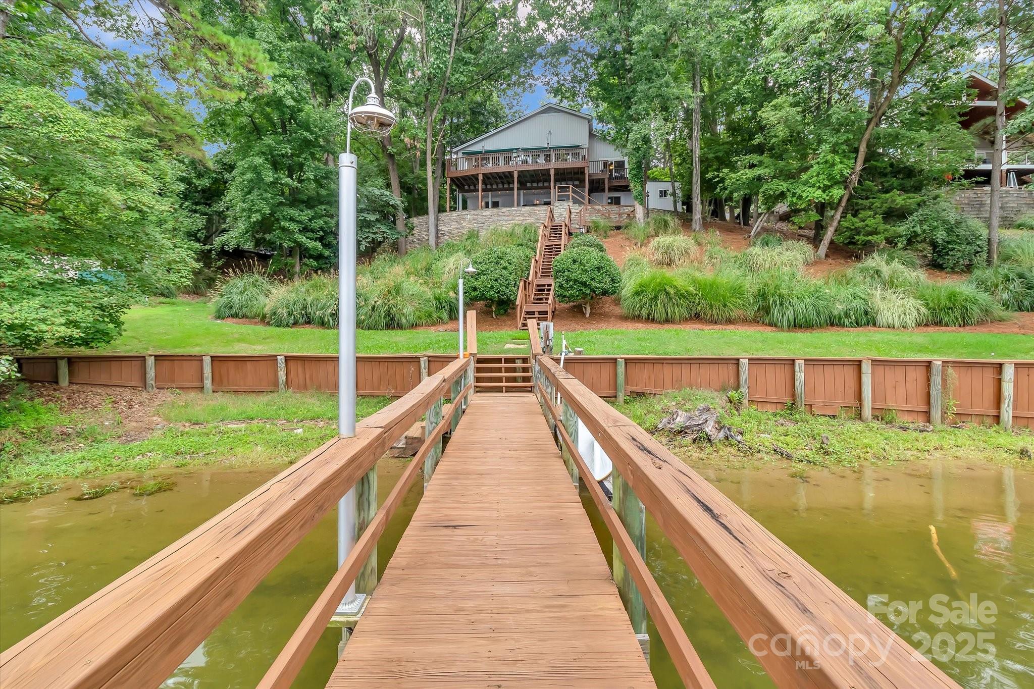 Tega Cay - Residential