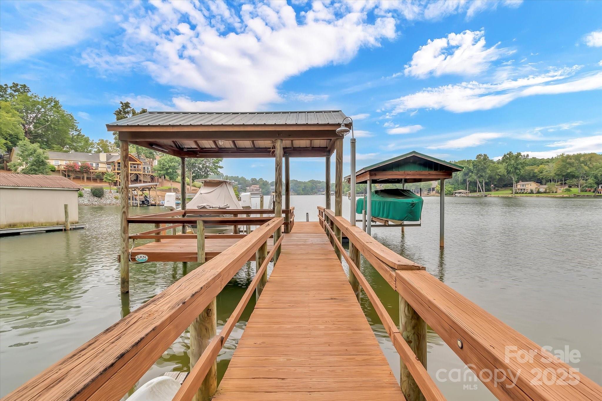 Tega Cay - Residential