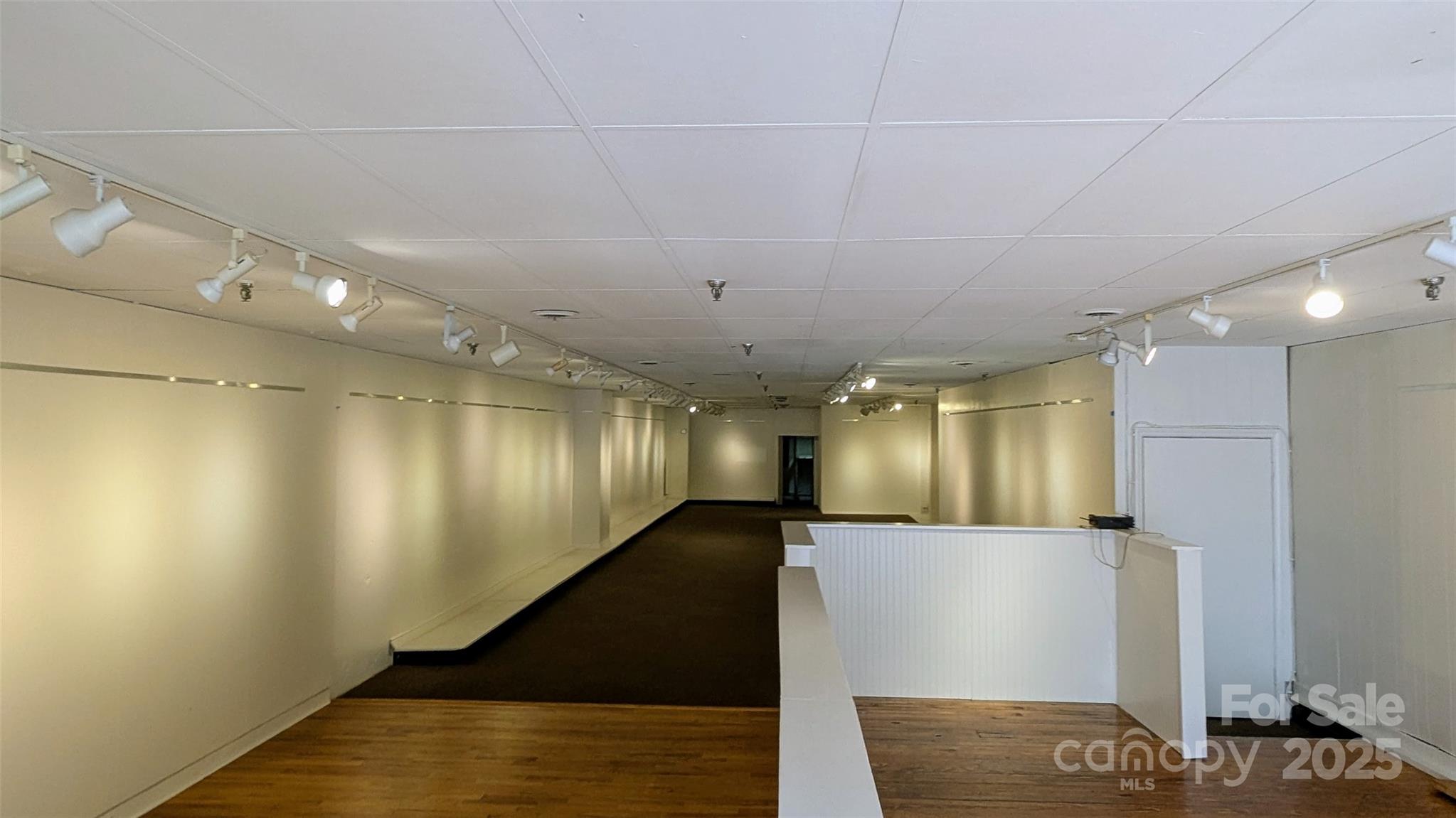 120 W Broad Street