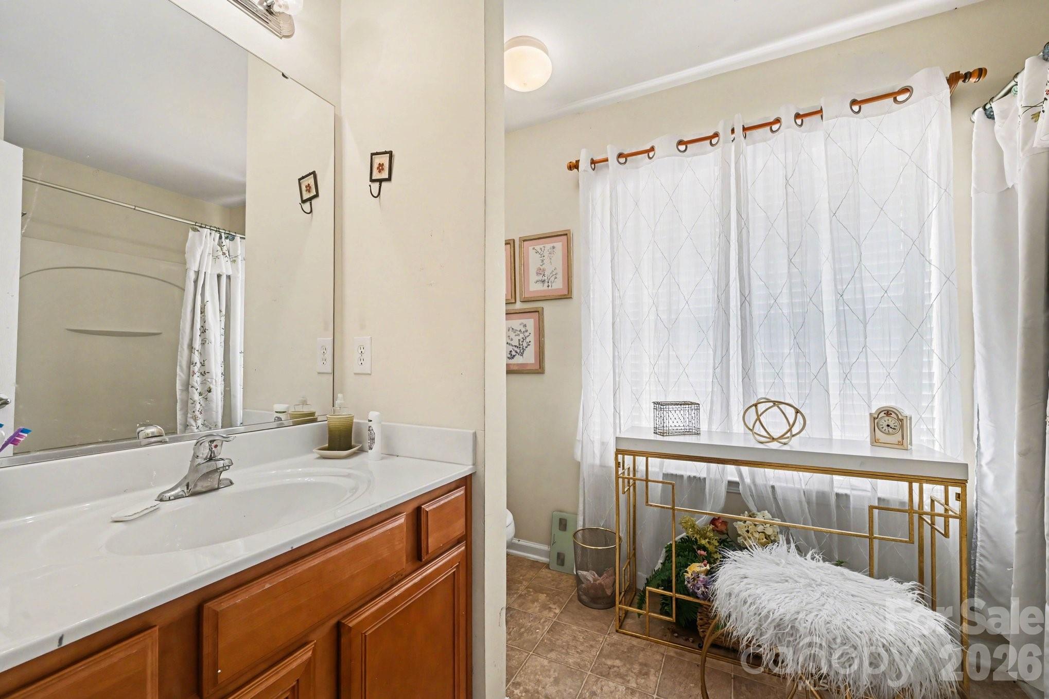 Pointe At Oakdale - Residential