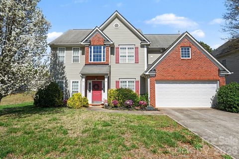 Photo of 1133 Oakdale Woods Drive, Charlotte, NC 28216 (MLS # 4357991)