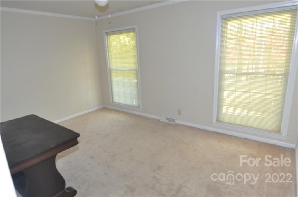 Pineview Lakes - Residential