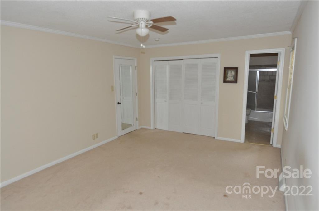 Pineview Lakes - Residential