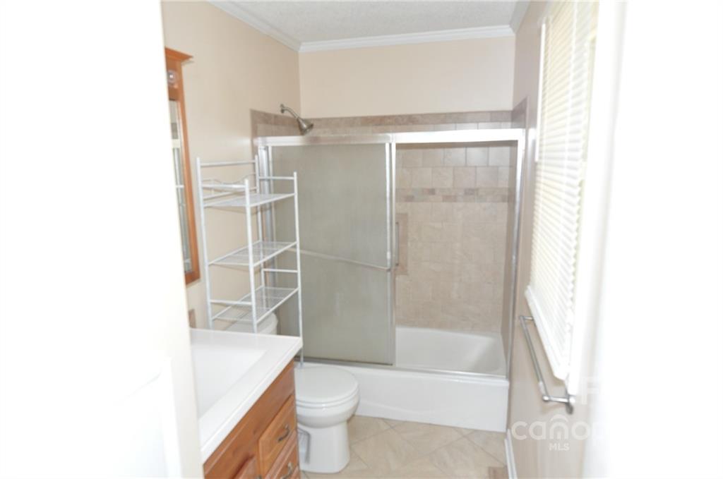 Pineview Lakes - Residential