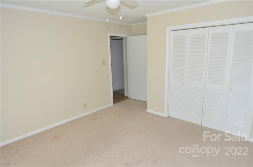 Pineview Lakes - Residential