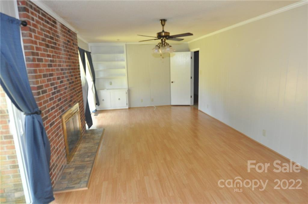 Pineview Lakes - Residential