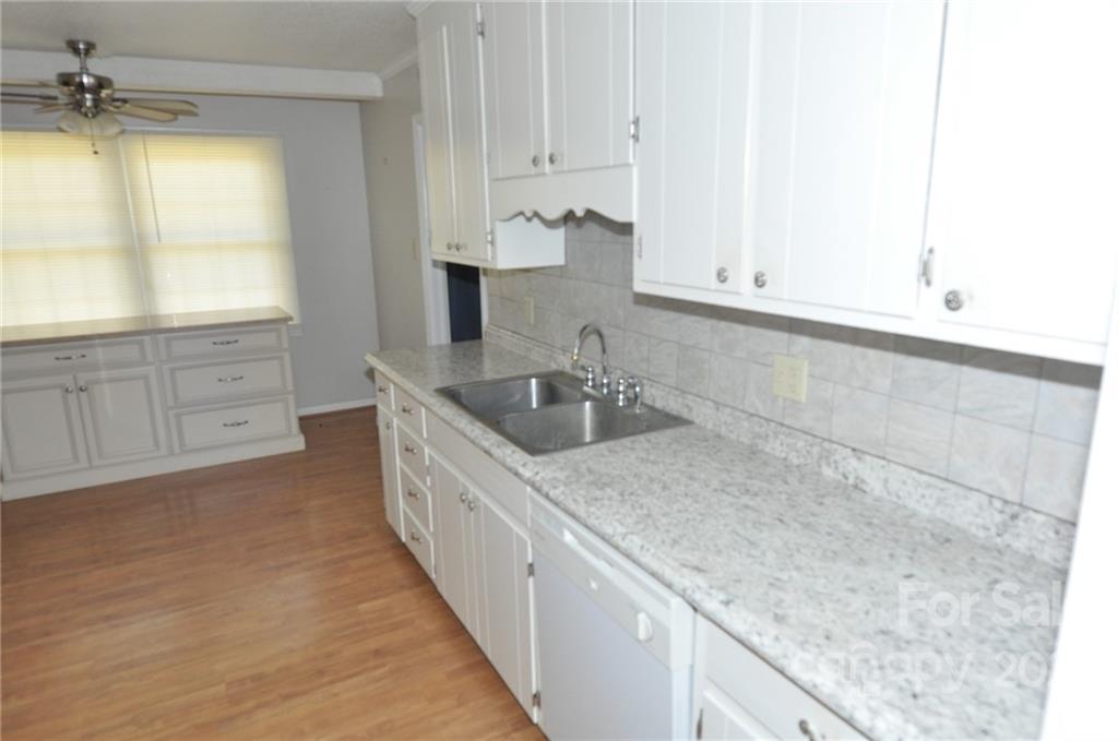 Pineview Lakes - Residential