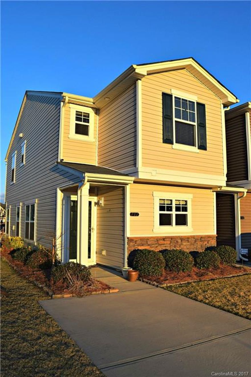 Phenomenal end unit in desirable Catawba Village.  Premium lot just steps away from the pool! Interior is outfitted with granite counter tops, ceramic tile and hardwood floors, upgraded cabinetry and fresh paint and carpeting.  Dual master bedrooms upstairs make for excellent privacy.  Don't miss out o the proper-tunity!