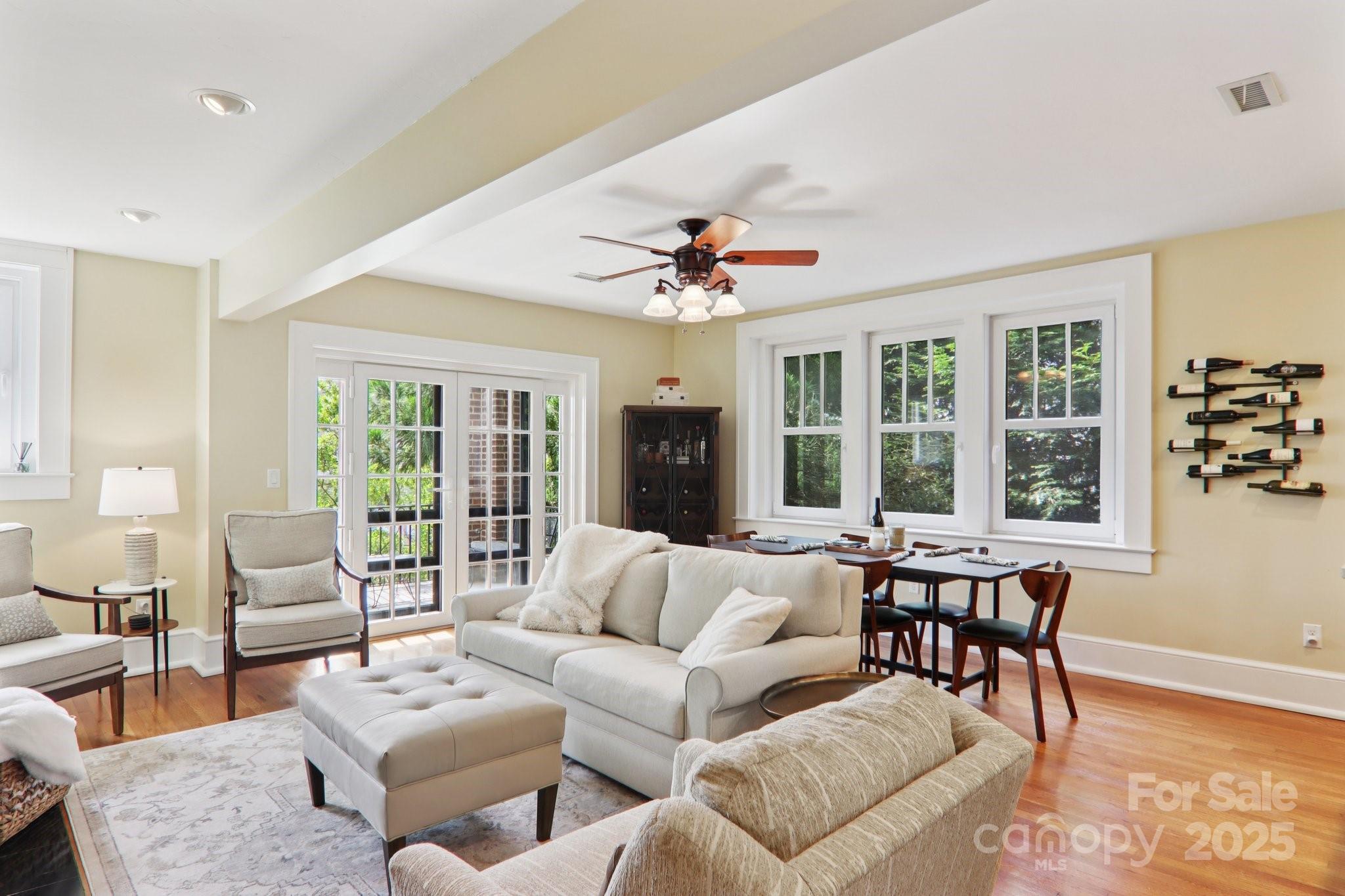 203 6th Avenue W 2A
