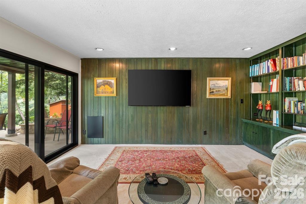 Kimberly Woods - Residential