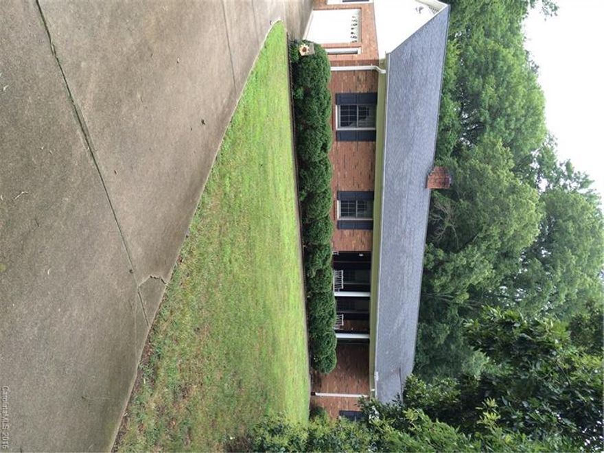 Fantastic Spacious Ranch home in a very desirable location.  A very good floorplan that should fit just about every need.  Extremely well built and constructed.  Very large master Bedroom with a great walk in closet that is ideal.  A fireplace in the large great room gives a warm and inviting feeling to the overall appeal of this home.  Double pantry closets off the kitchen allows for plenty of room and storage. A great sunroom off the kitchen area is just about perfect.