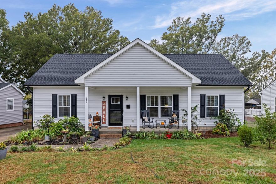 Location, location, location! Situated only five minutes away from downtown Rock Hill is this charming ranch home. Built in 2023, this property features beautiful quartz countertops, LVP flooring, stainless steel appliances, a split bedroom plan, and a fully fenced backyard with a wired 12X20 shed. Book your showing today!