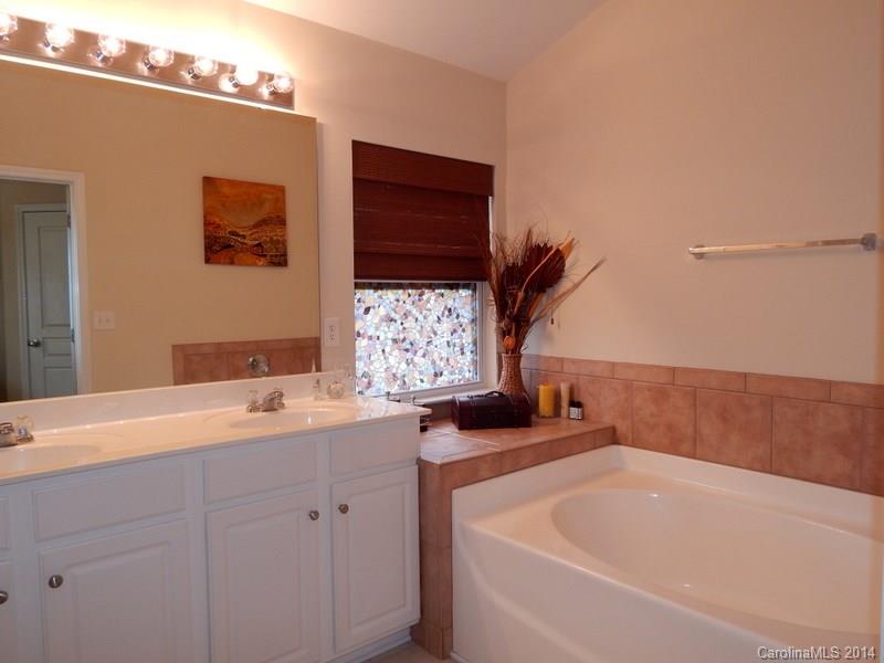 Ridge Pointe - Residential