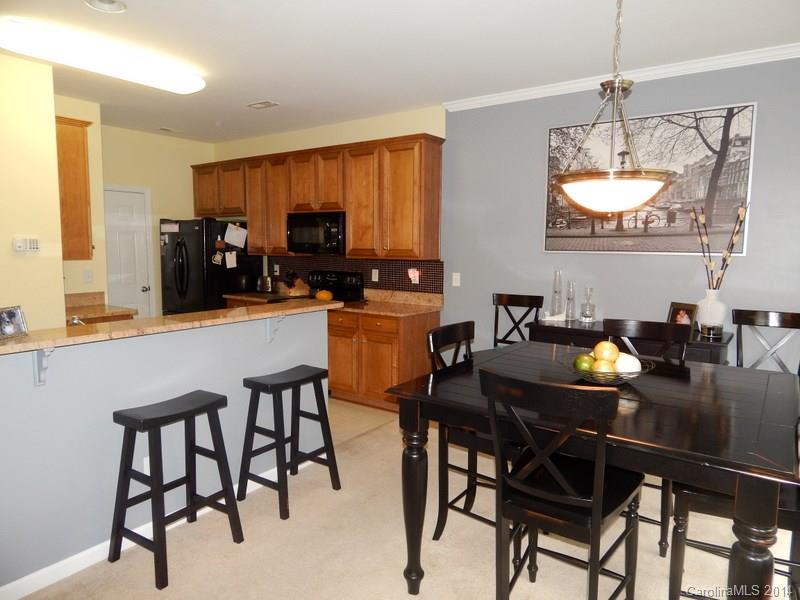 Ridge Pointe - Residential