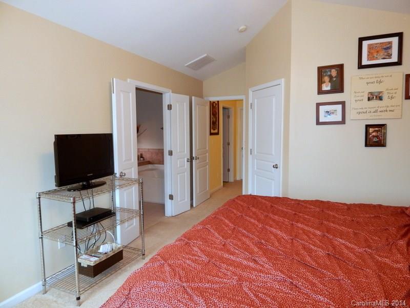 Ridge Pointe - Residential