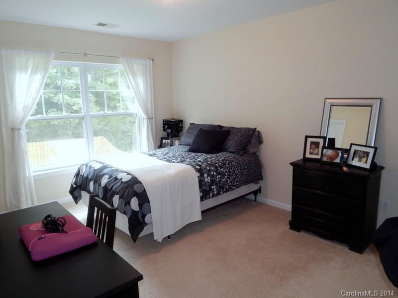 Ridge Pointe - Residential