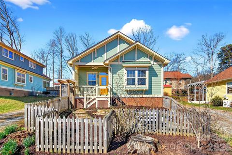 311 Lake Oak Drive Black Mountain NC 28711