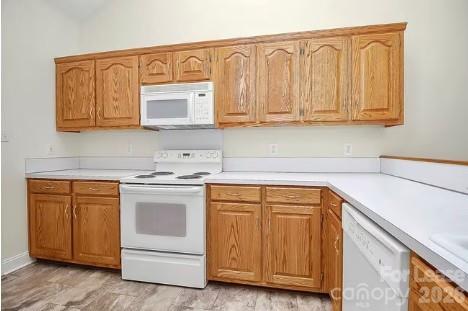 3860 Azelea Trail
