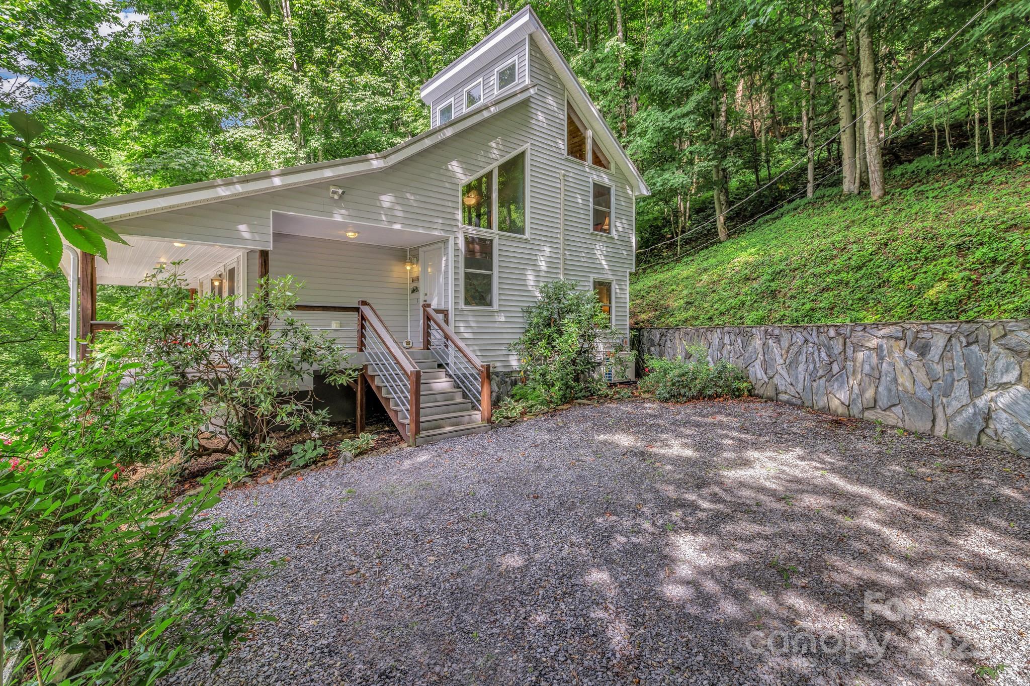 535 Rocky Top Road