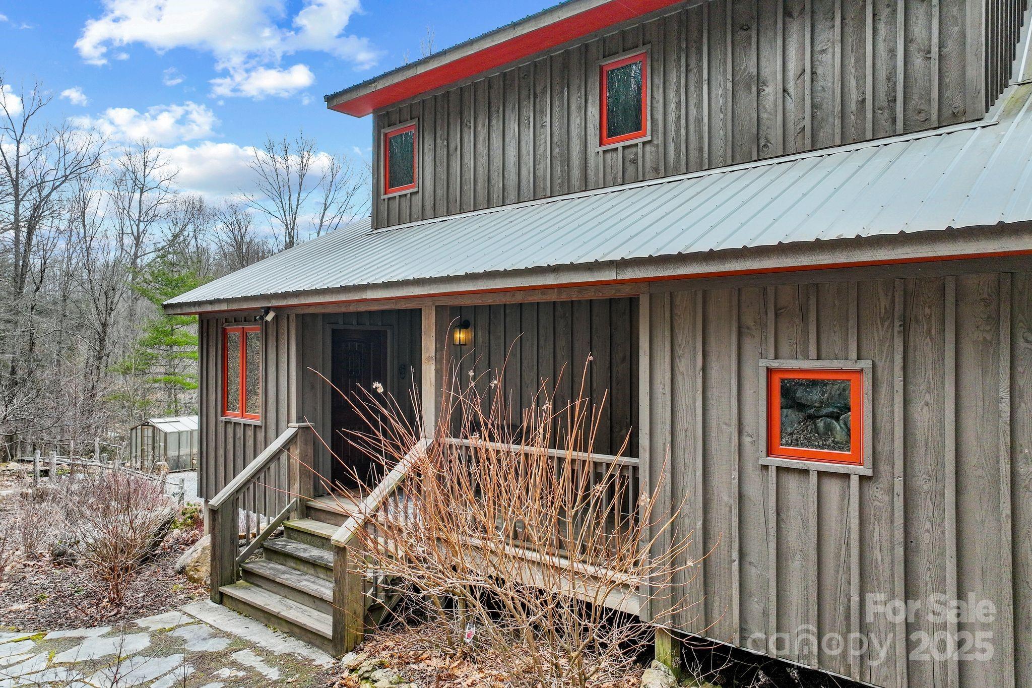 1048 Watershed Road