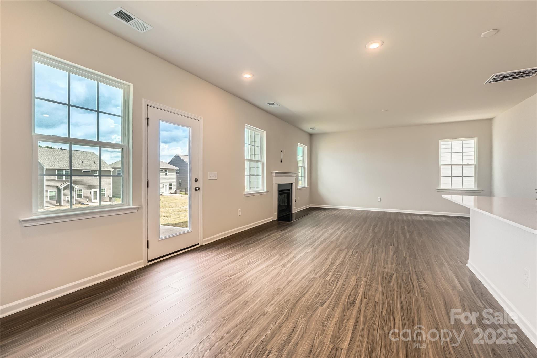 1816 Otter Perch Lane