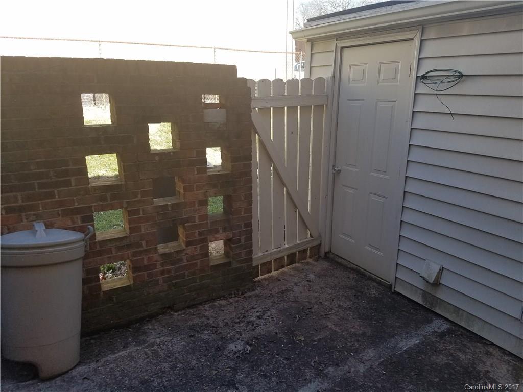 Carriage House - Residential