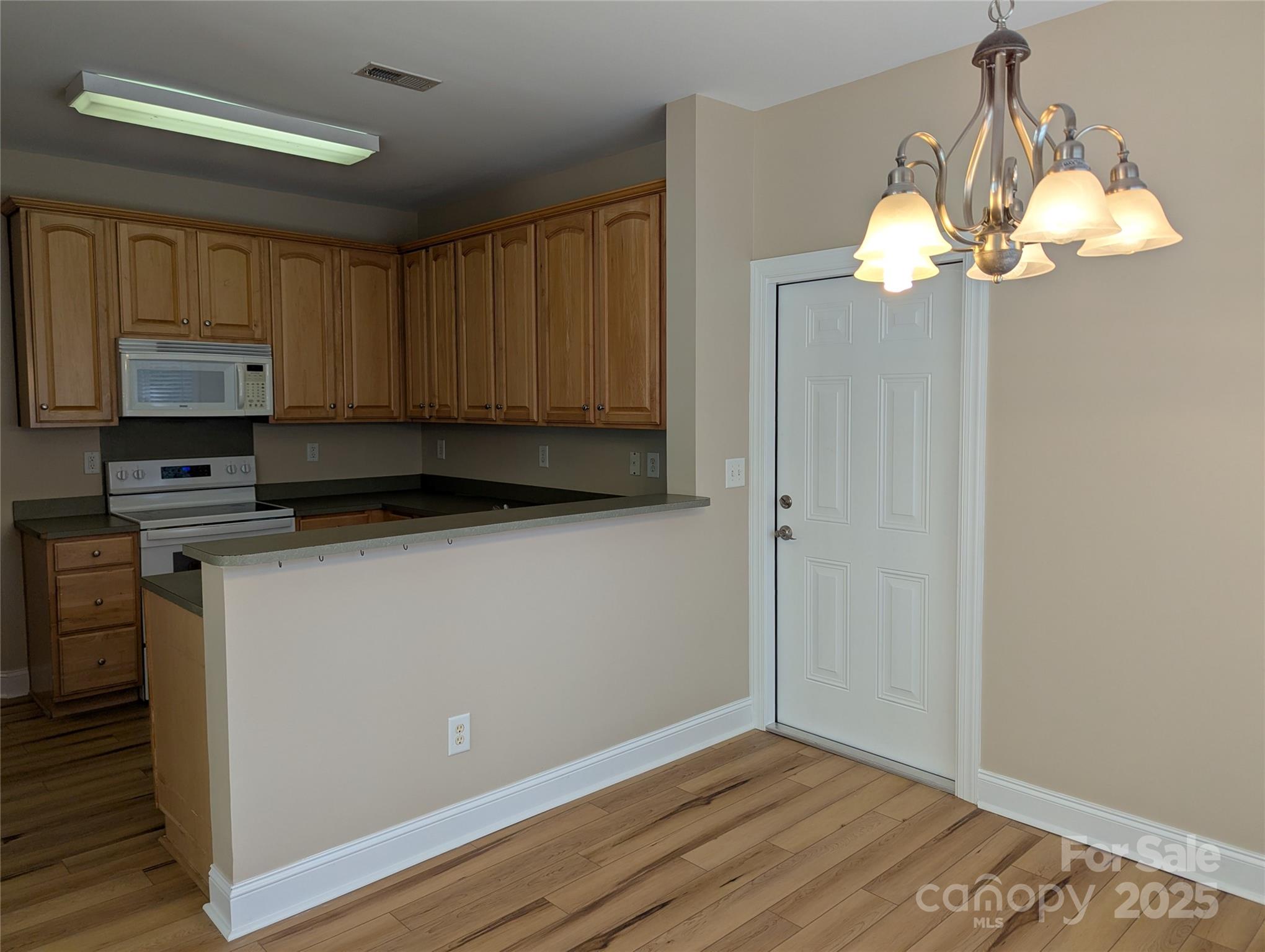 2504 Countryside Lane