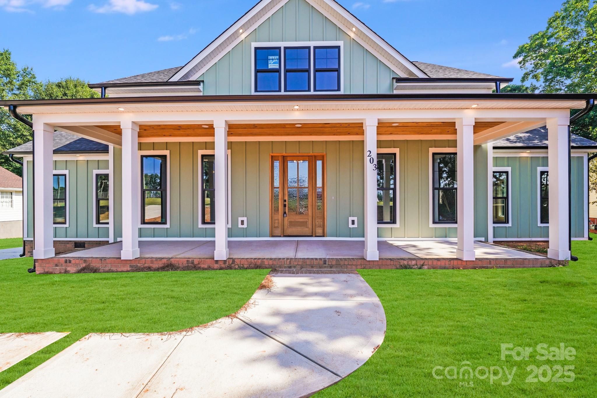 203 Nixon Road