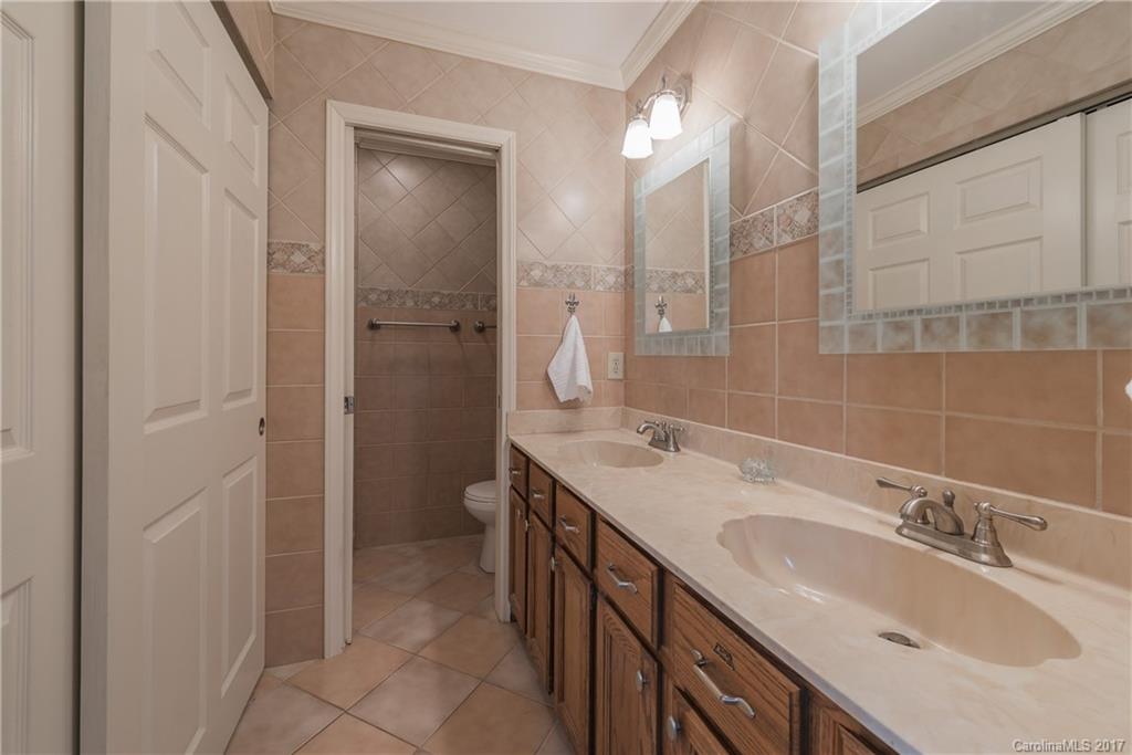 Tega Cay - Residential