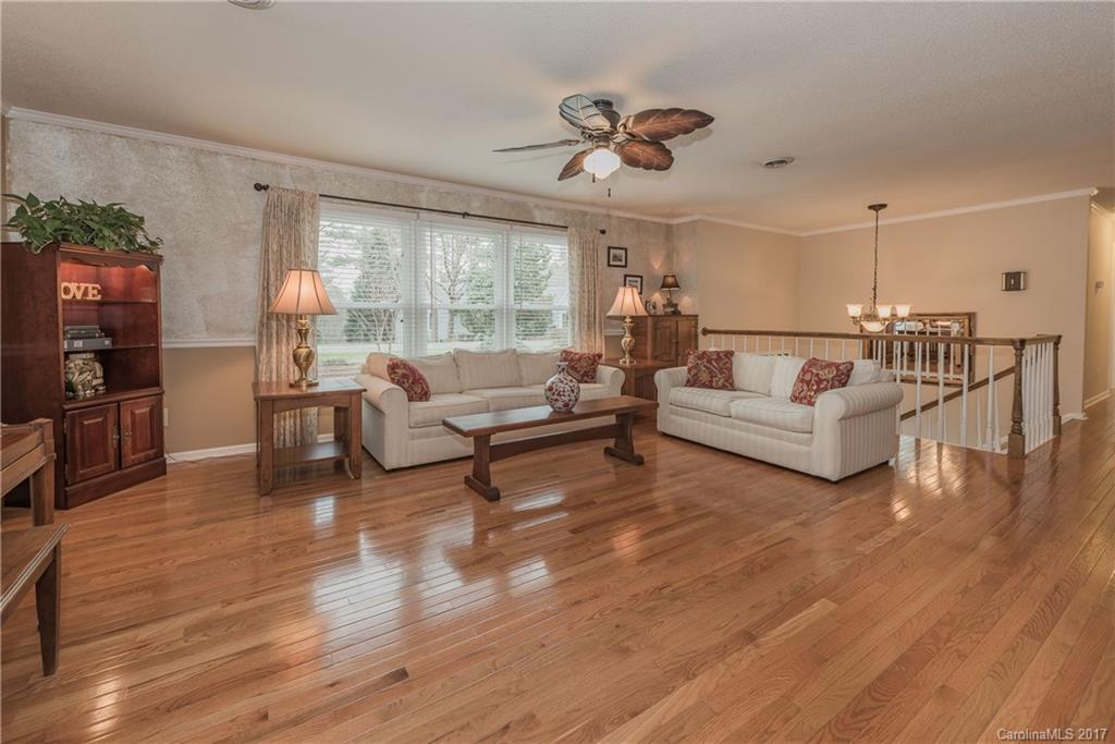 Tega Cay - Residential