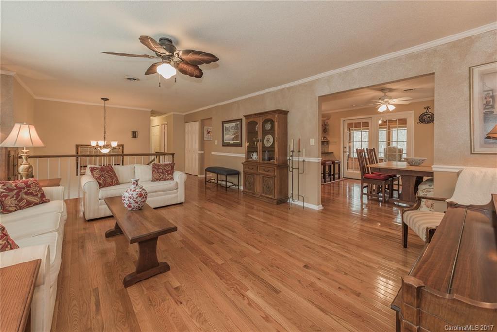 Tega Cay - Residential