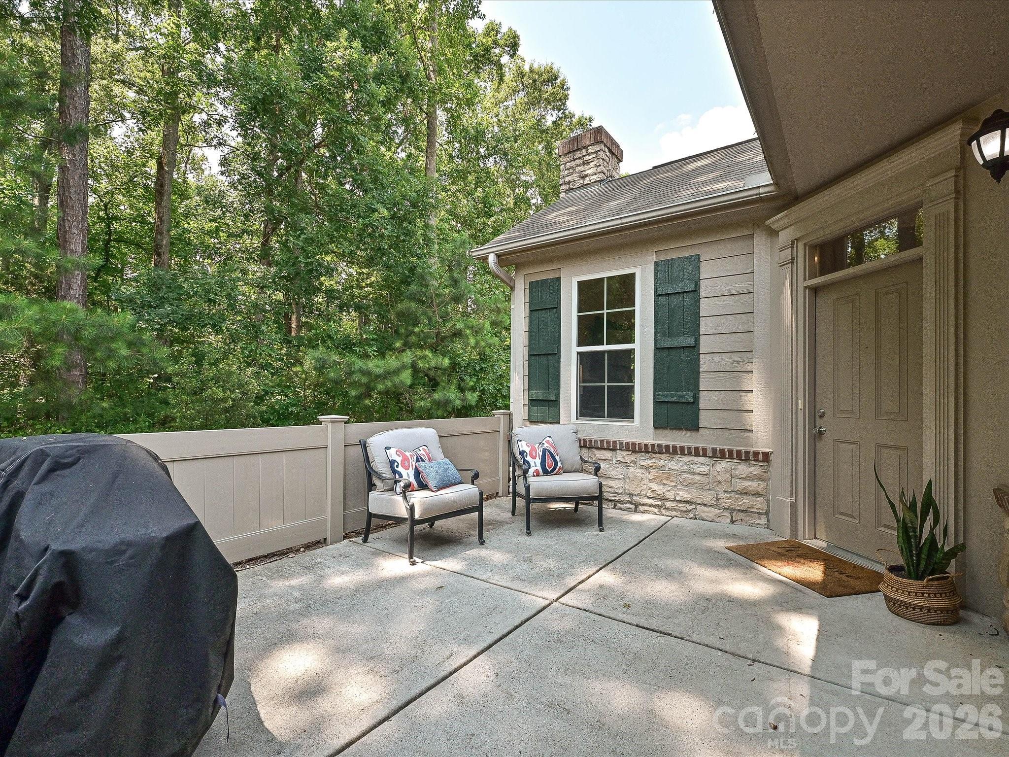 3520 S Bank Court