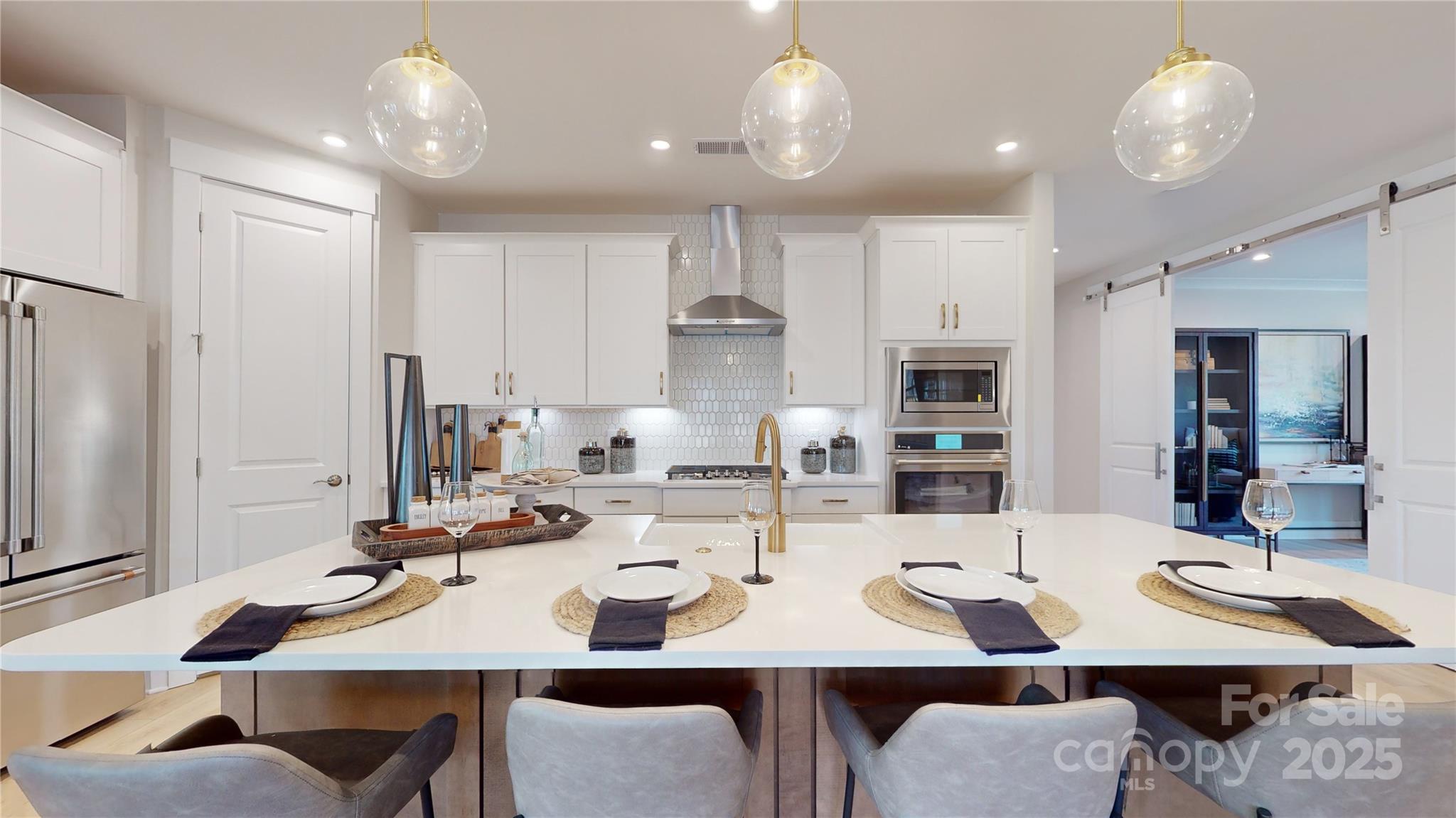 1043 Wylie Falls Lane