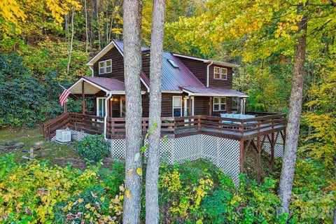 Photo of 205 Hidden Cove Road, Maggie Valley, NC 28751 (MLS # 4438911)