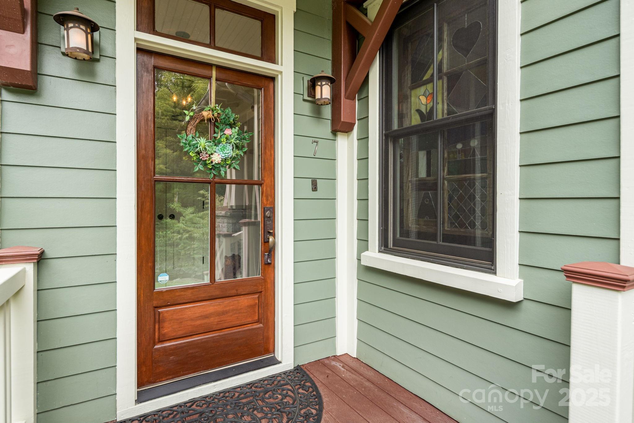 7 Kenilwood Place
