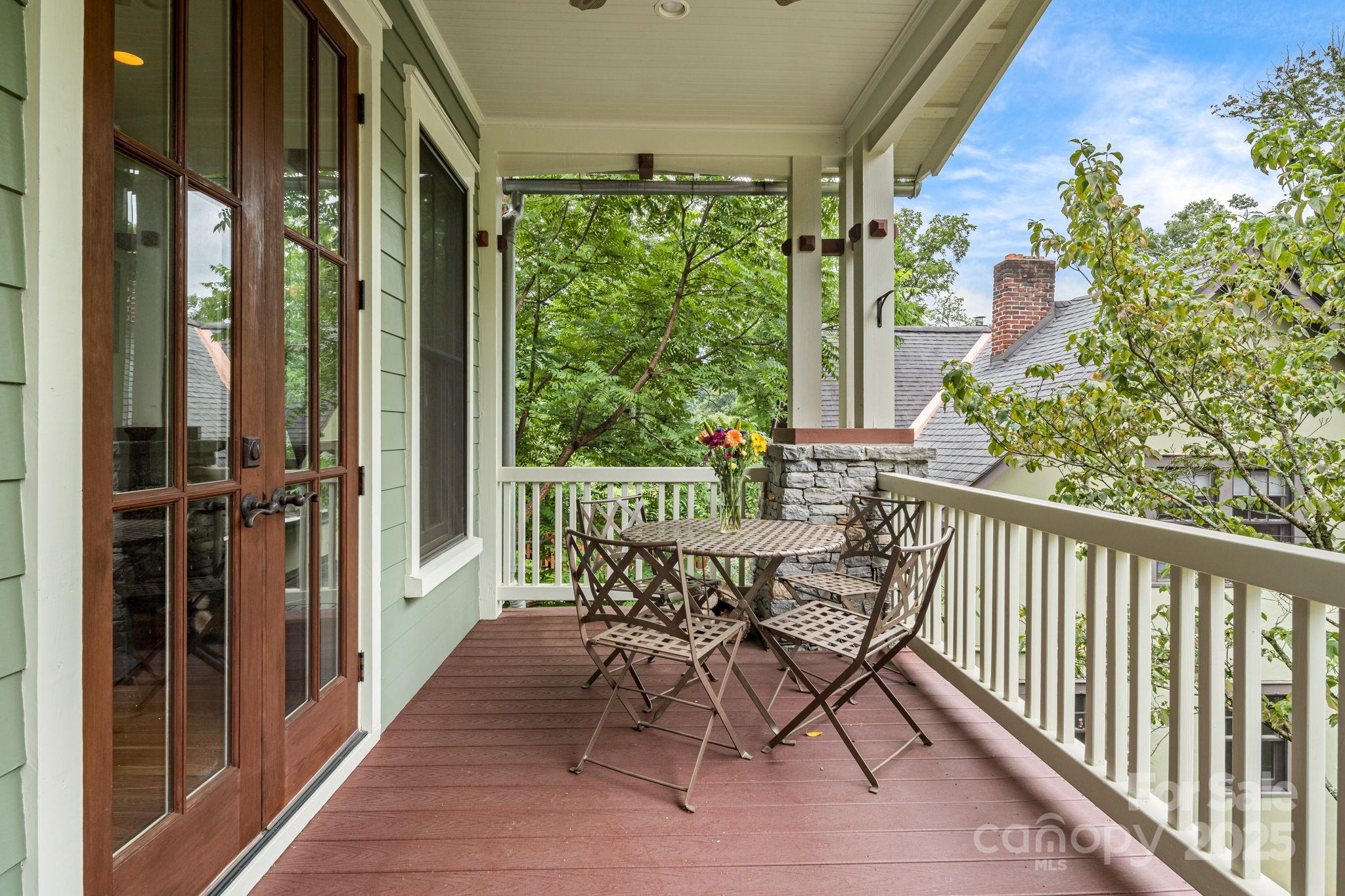 7 Kenilwood Place