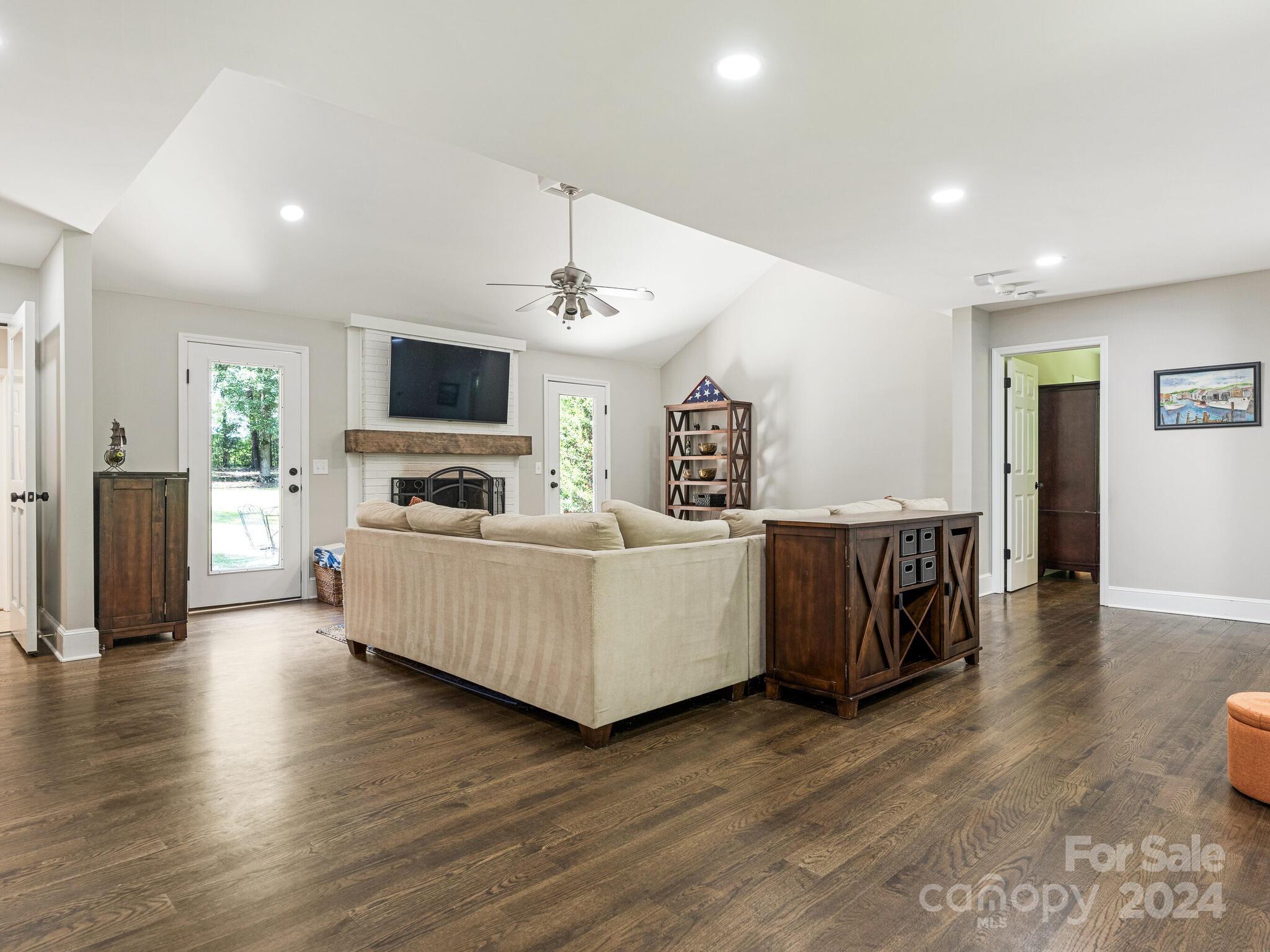 Robinwood - Residential