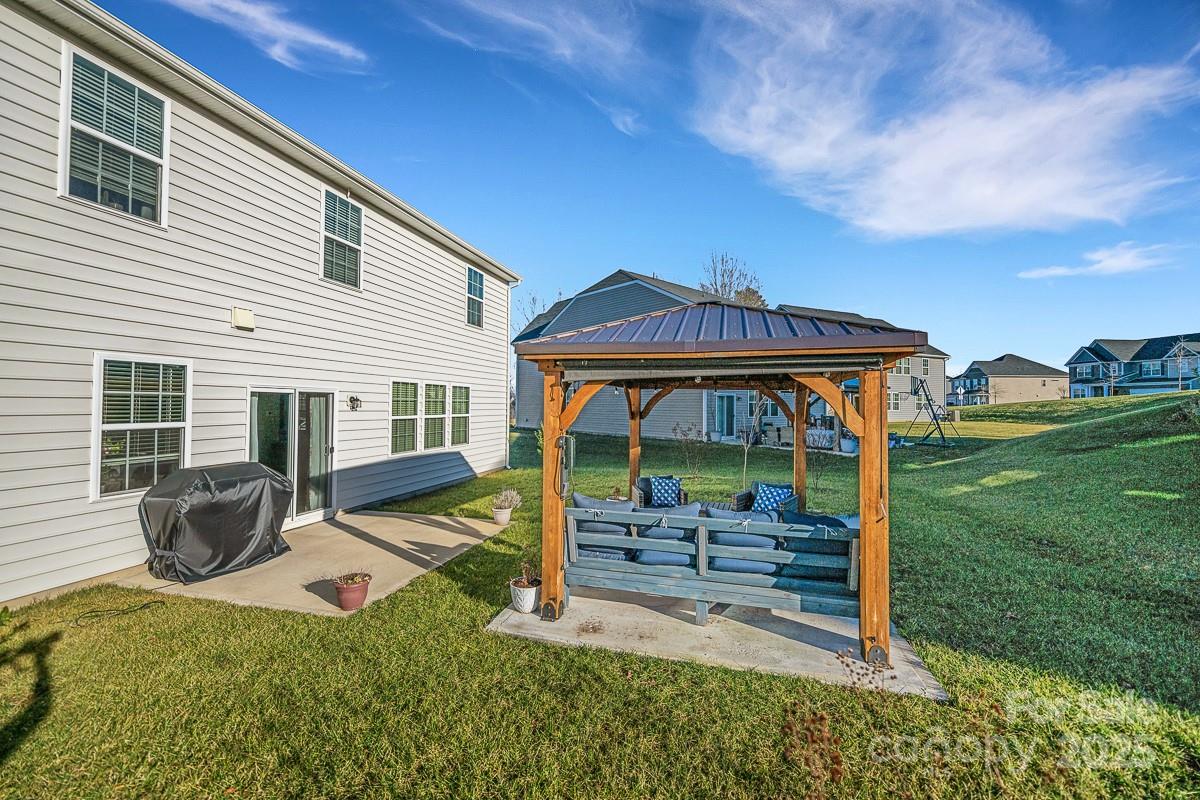 Bethesda Oaks - Residential